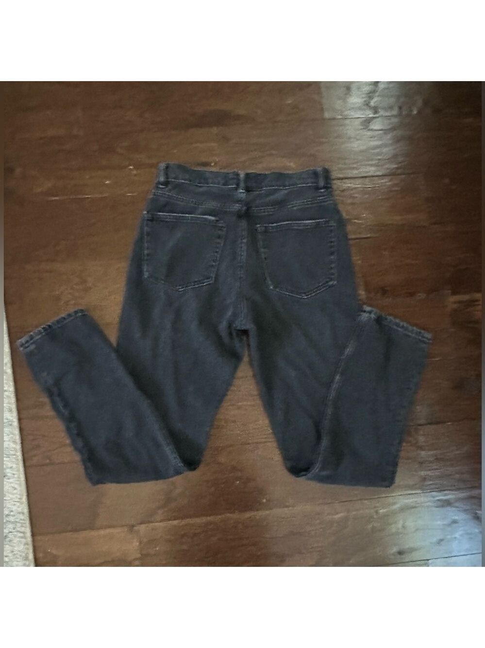Reformation-black distressed jeans straight leg size 26 - Picture 9 of 12